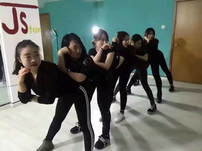 成都金牛區(qū)聚星鋼管舞培訓 爵士舞與鋼管舞的完美融合